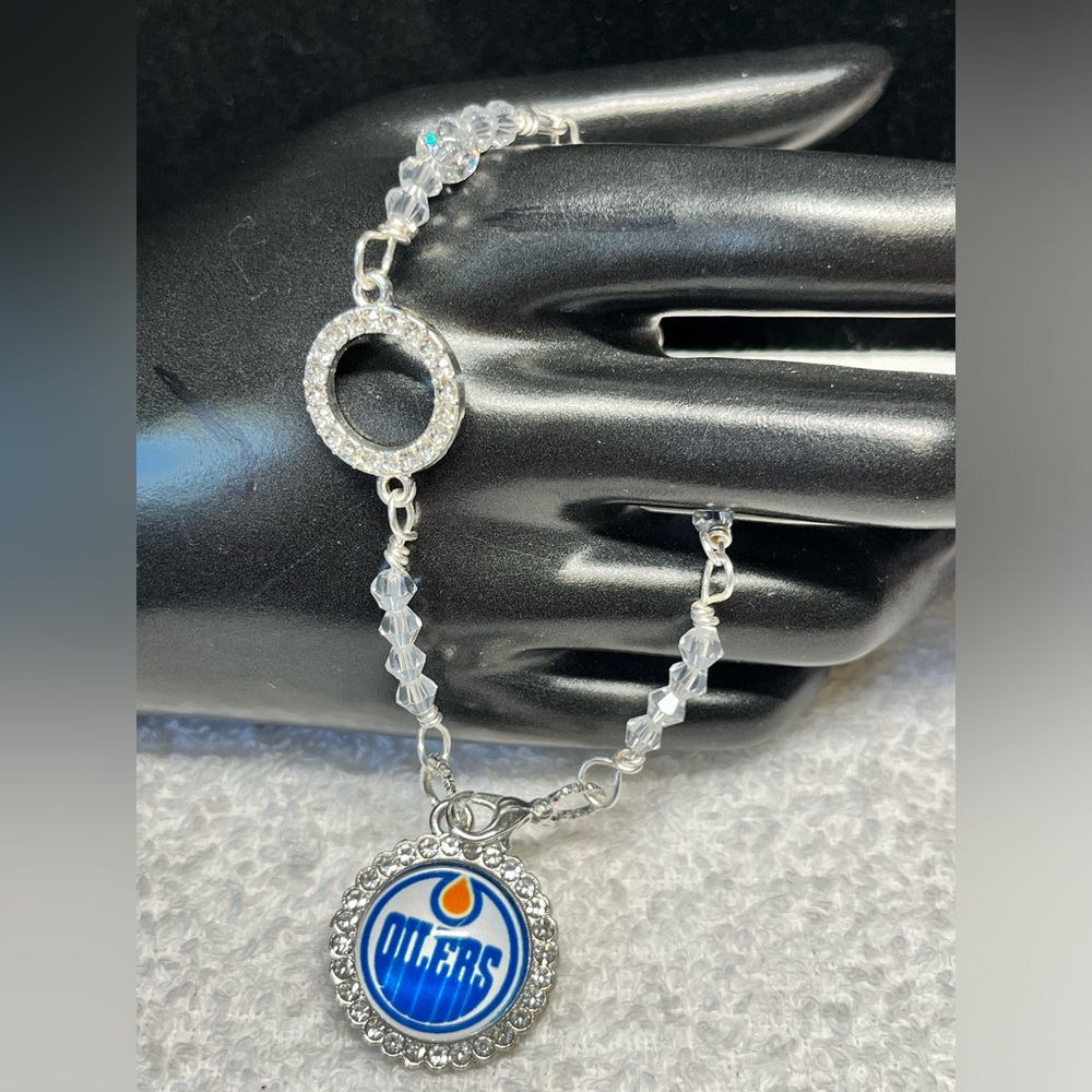 *HOST PICK* Pretty Edmonton Oilers bracelet-stainless steel/rhinestones